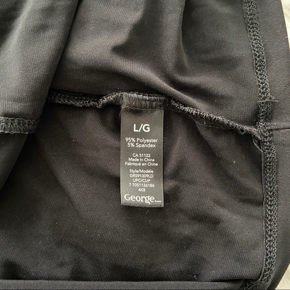 GEORGE JERSEY SHORT SLEEVED WRAP TOP, LARGE, BLACK WITH FLORAL DETAIL - Picture 4 of 4